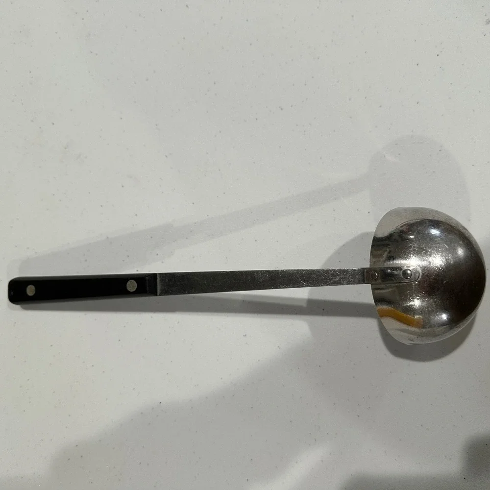 EKCO Soup Ladle Stainless Vanadium Black‎ Handle Silver Good Vintage USA Spout